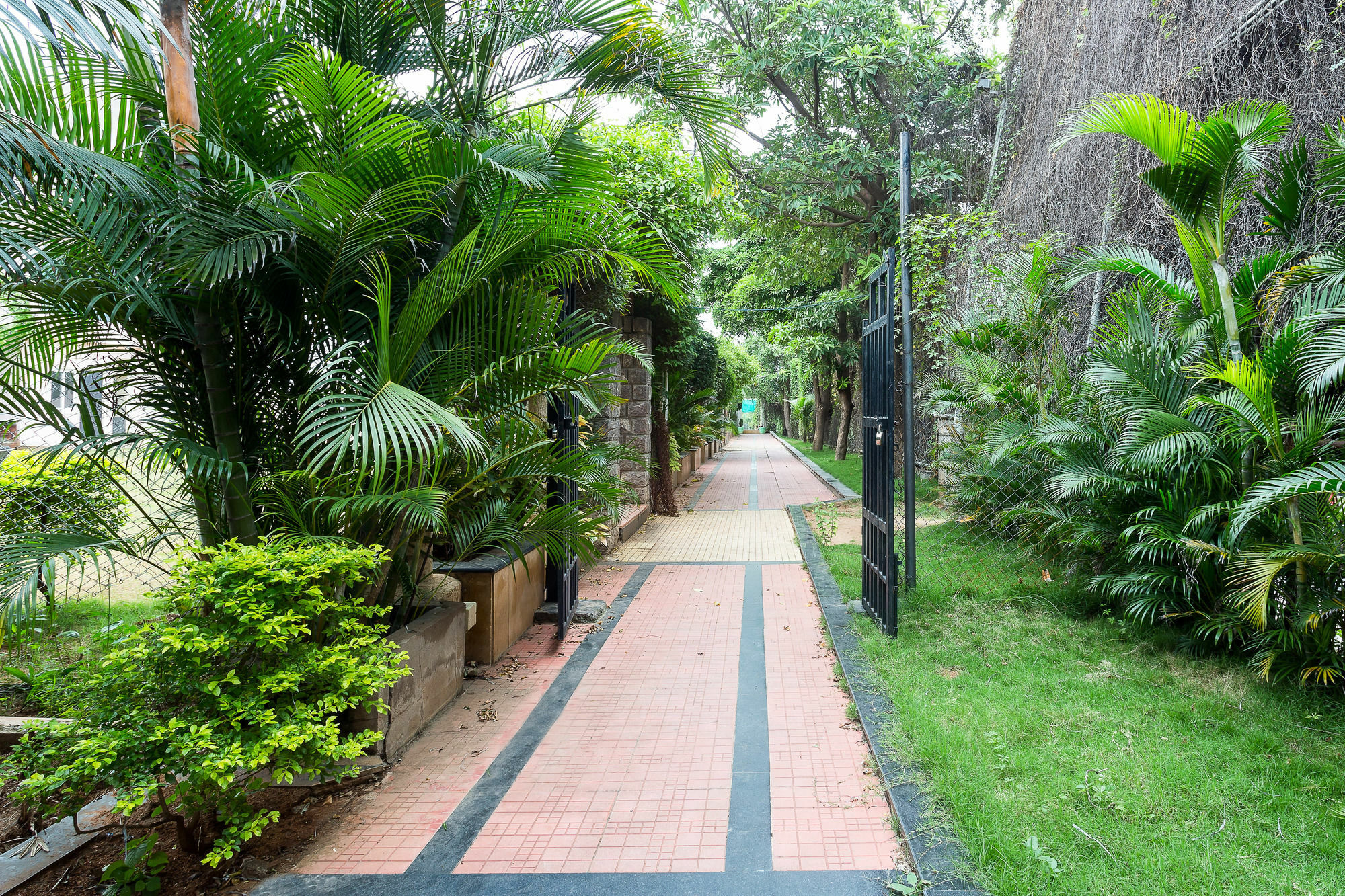 Treebo Fort Club Hyderabad Esterno foto